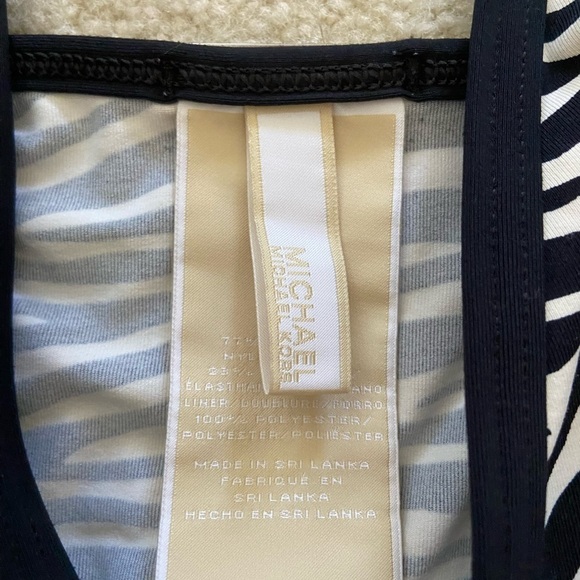Michael Kors tankini top size 14 black/white zebra stripes - Picture 4 of 6